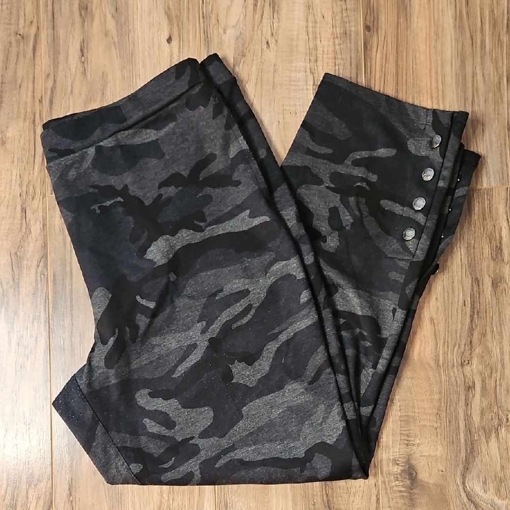 Susan Graver Camo Print Black & Charcoal Easy Pull On Pantswith Side Snap Detail